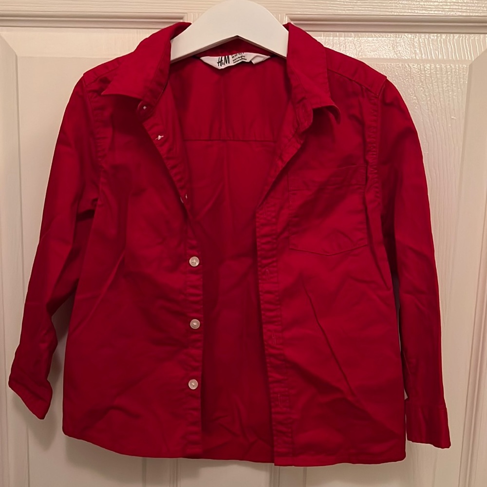 Beautiful toddler top from H&M. Size 3-4y. Excellent condition.